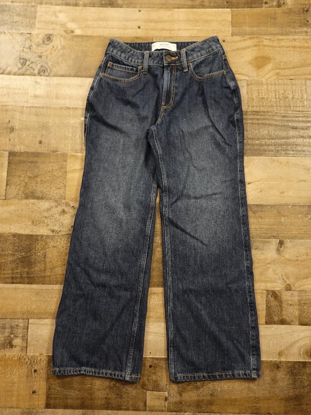 Hollister Curvy Mid-Rise Baggy Jeans Women’s W24 Short Dark Wash Wide Leg Denim